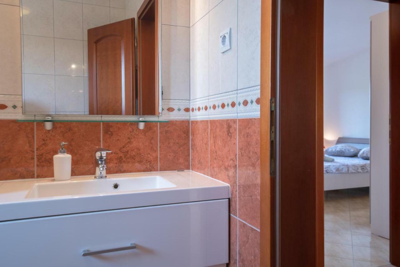 Ferienhaus Joy Ližnjan Exteriér fotografie
