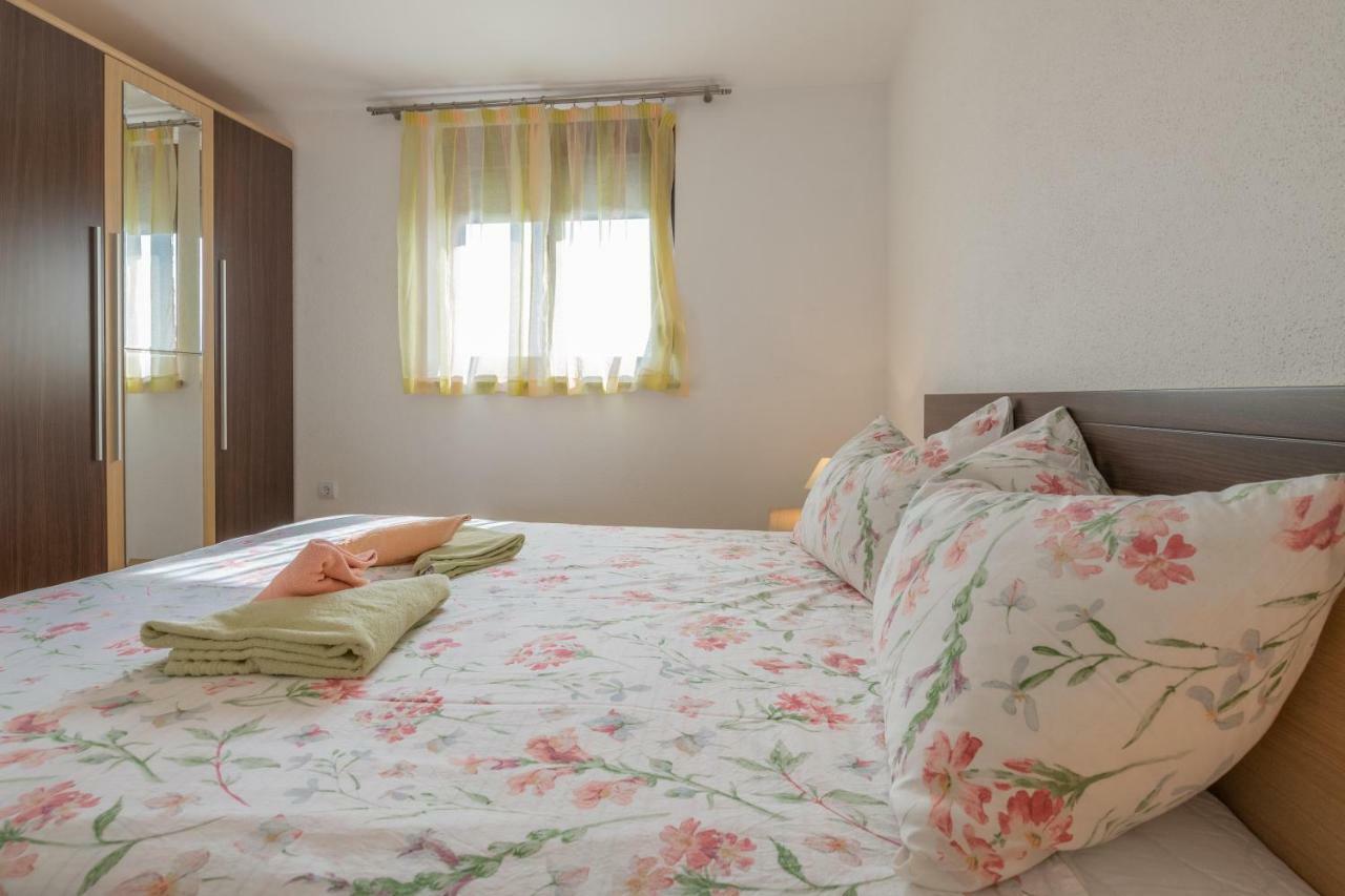 Ferienhaus Joy Ližnjan Exteriér fotografie