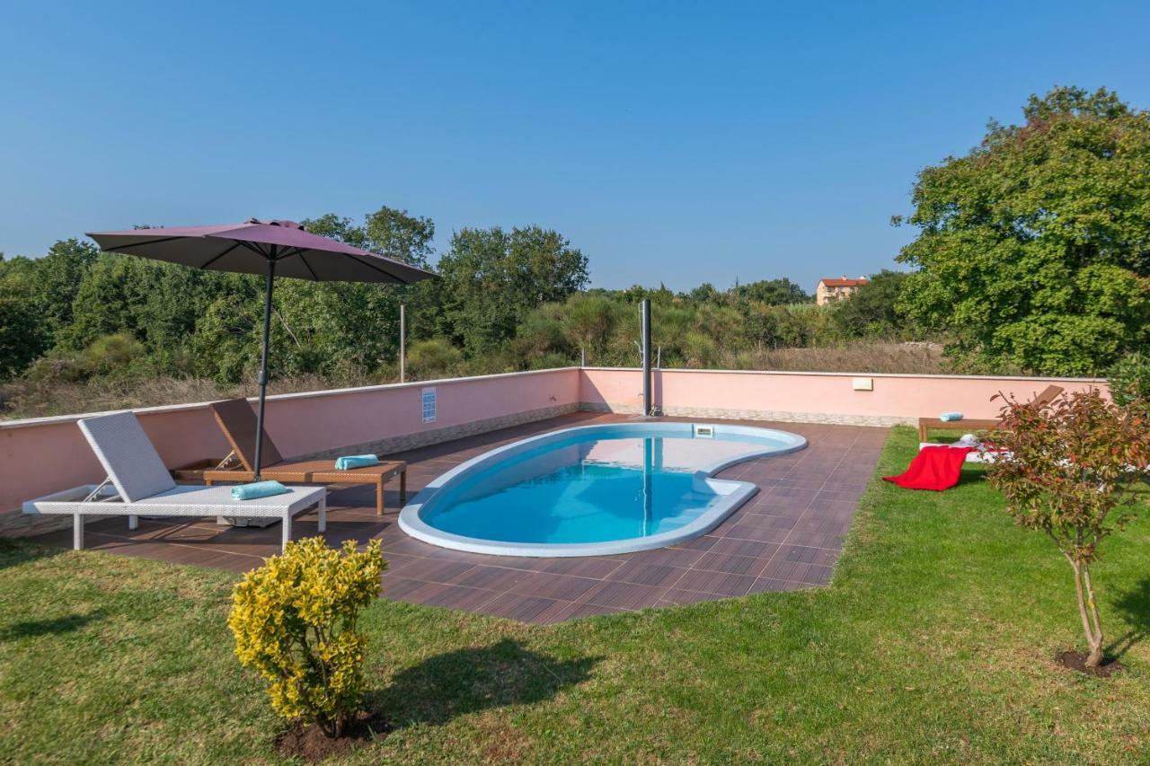 Ferienhaus Joy Ližnjan Exteriér fotografie
